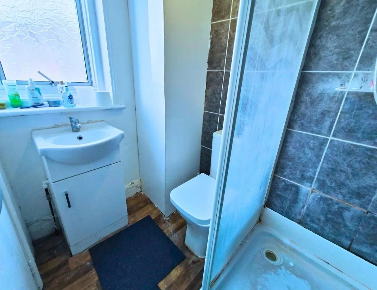 Appartamento R3 Mezzanine Double Bed Balcony Londra Regno Unito