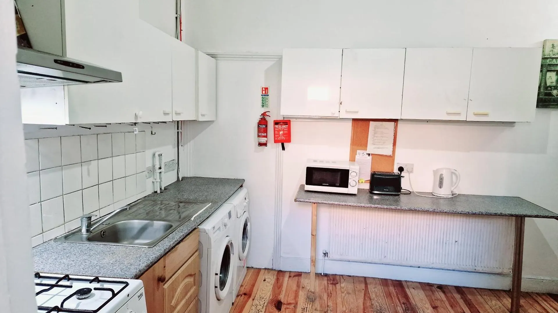 R3 Mezzanine Double Bed Balcony Apartment London