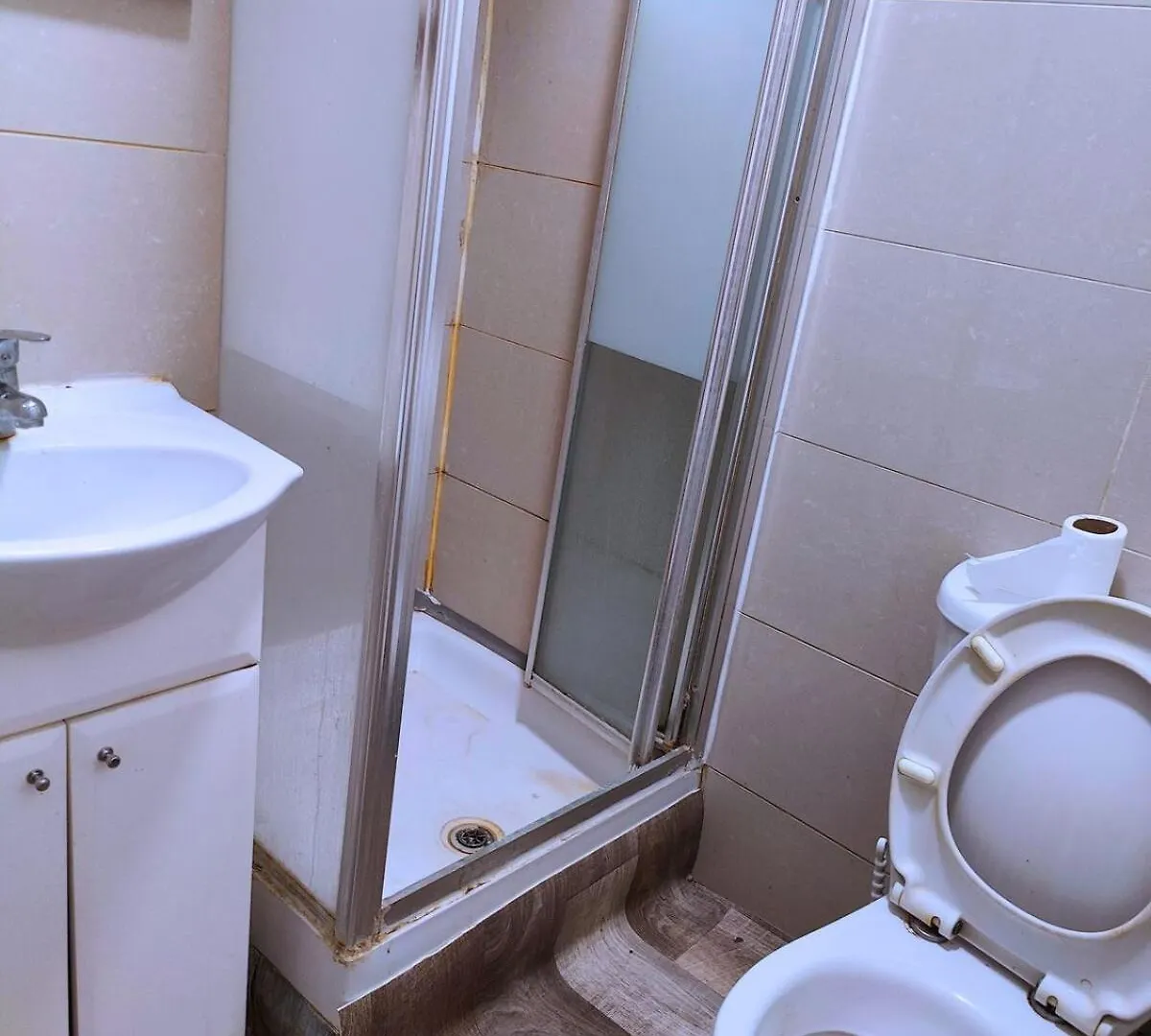 R3 Mezzanine Double Bed Balcony Apartment London